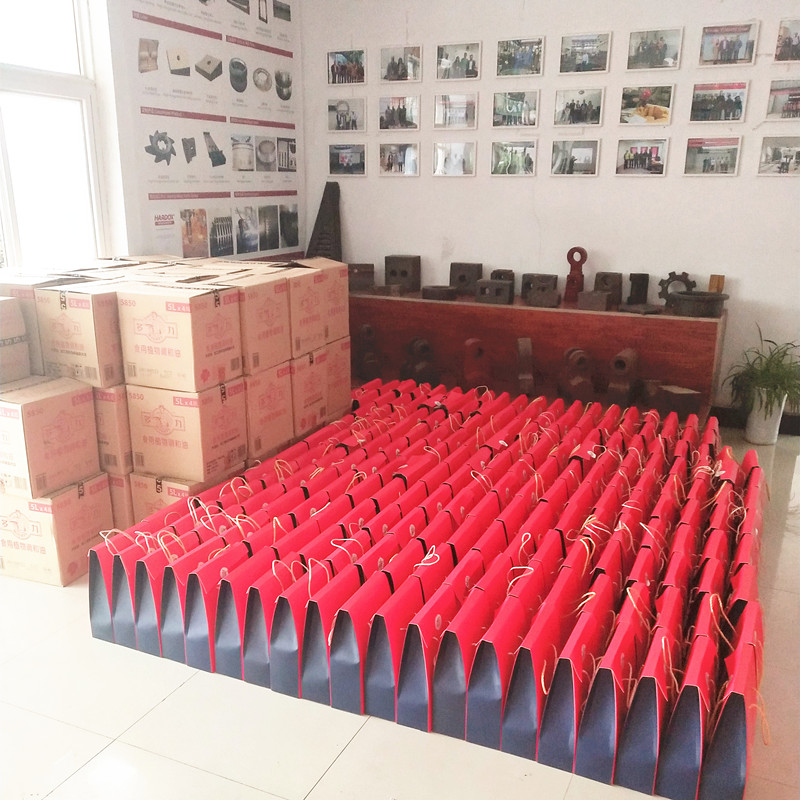 迎中秋，發(fā)禮品！洛陽順祥祝大家中秋節(jié)快樂！